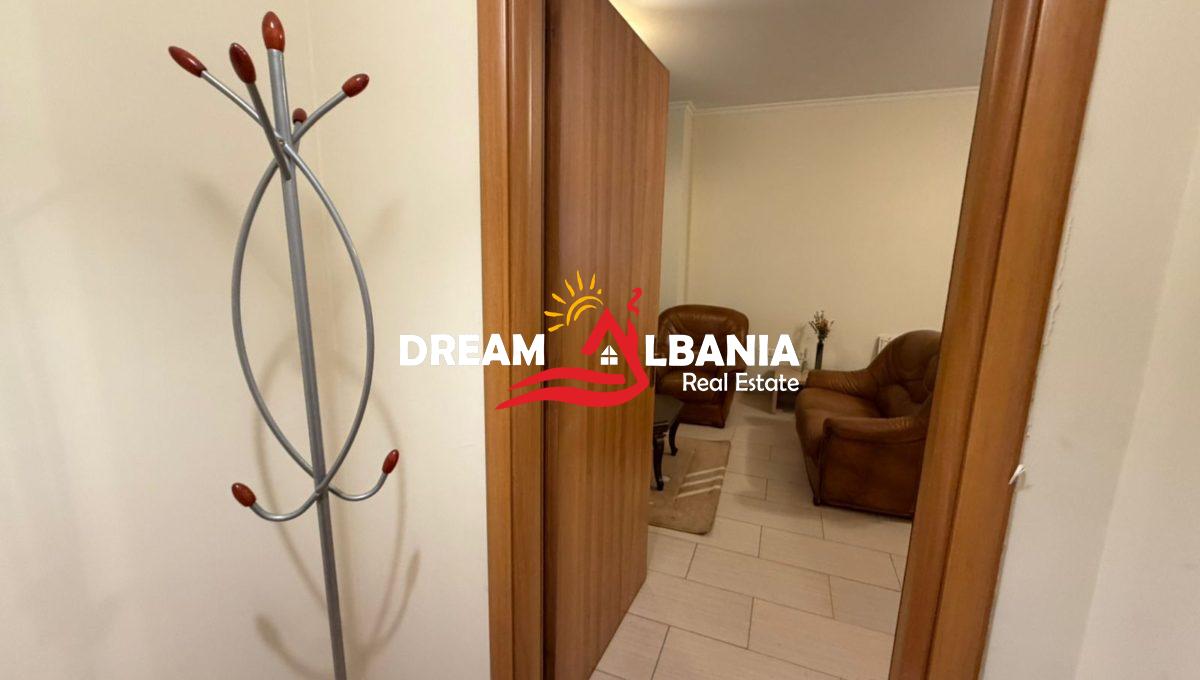 Jepet me qera apartament 2+1 tek Pazari i Ri prane BKT (ID 42215514) (3)