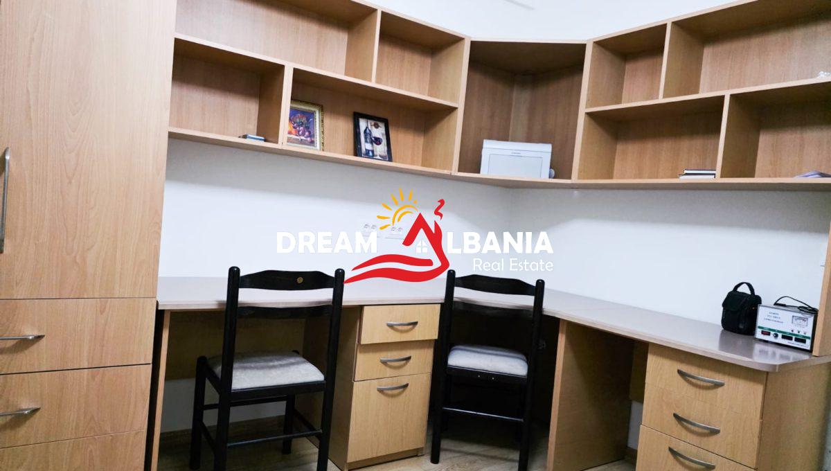 Jepet me qera apartament 4+1+2 ne rrugen e Durresit prane gjimnazit Qemal Stafa (ID 4239090) (4)