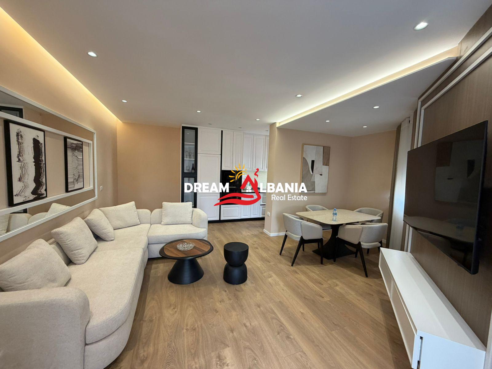 Super apartament 2+1+2 dhe garazh i perfshire ne rrugen e Durresit prane Colosseo (ID 41212201)f