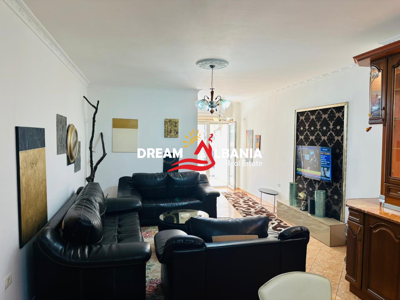 Appartamento 2+1 a Zogu i zi Tirana (ID 42215504)