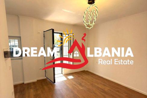 2 garsoniere ne shitje stadiumi dinamo (5)