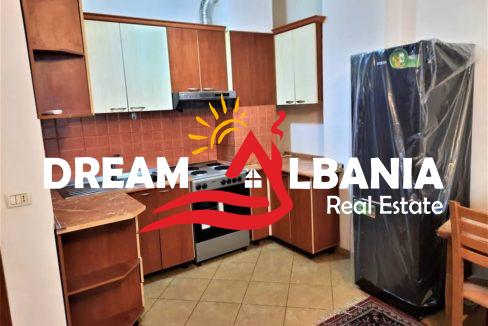 Apartament 1+1 ne shitje tek medreseja (6)