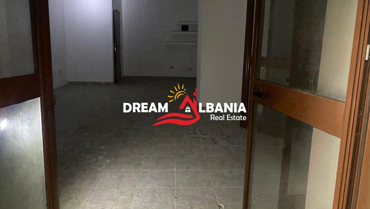 Dyqan per shitje Tirane (3)