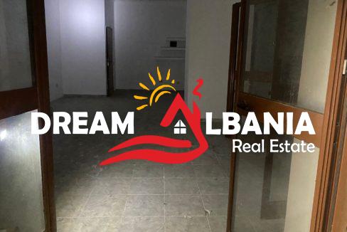 Dyqan per shitje Tirane (3)