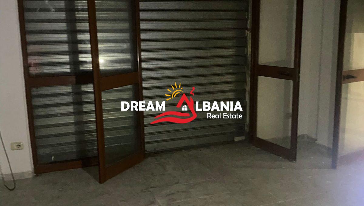 Dyqan per shitje Tirane (6)