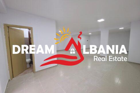 Jepet me qera ambient biznesi tek Kopshti Botanik prane Xhamise (ID 42711164) (2)
