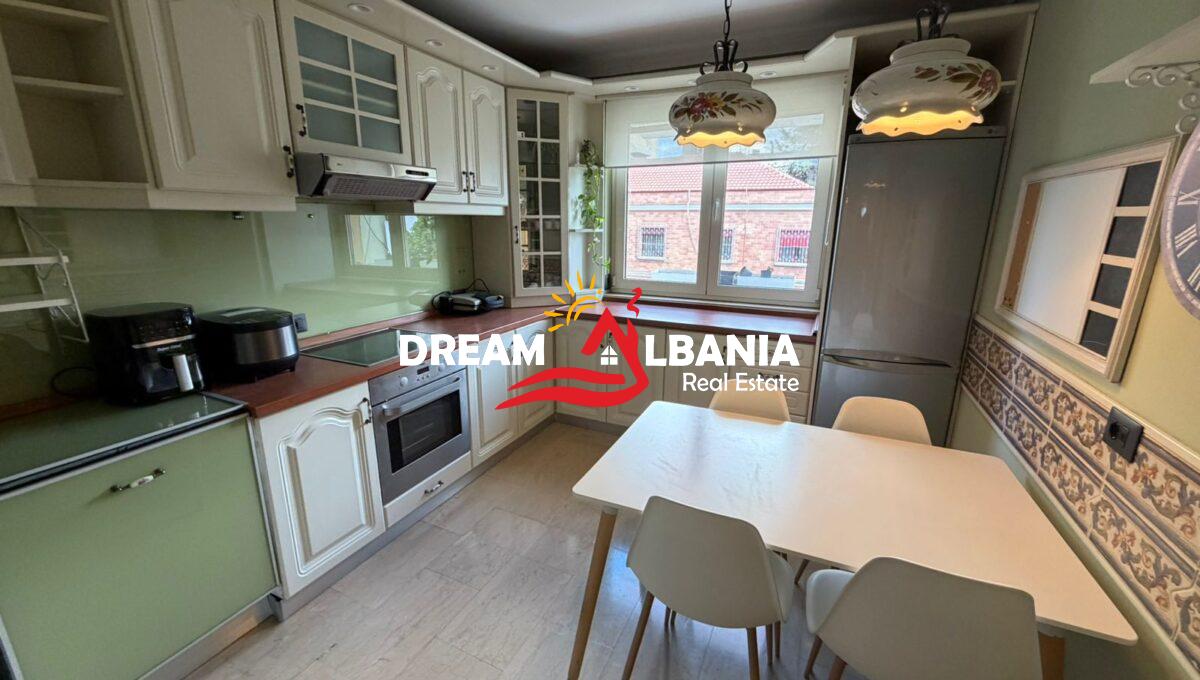 Jepet me qera super apartament 3+1+2 ne rrugen e Durresit prane Ambasades Polake (ID 4239092) (9)