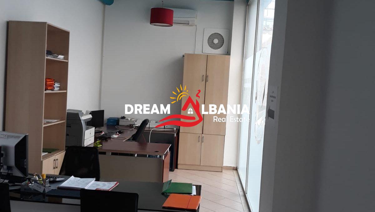 Jepet me qera zyre ne Bulevardin Zogu i Pare prane Ministrise se Drejtesise (ID 42611423) (7)