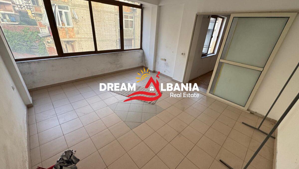 2 APARTAMENTE 1+1 DHE 2+1 NE SHITJE KRYQEZIMI 21 DHJETORIT (6)