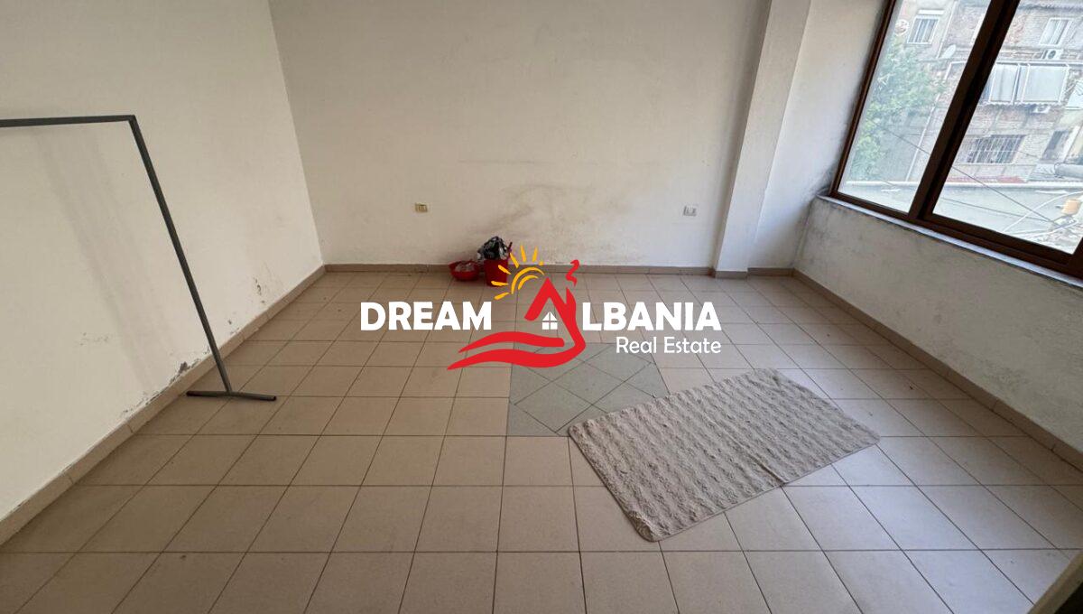 2 APARTAMENTE 1+1 DHE 2+1 NE SHITJE KRYQEZIMI 21 DHJETORIT (8)