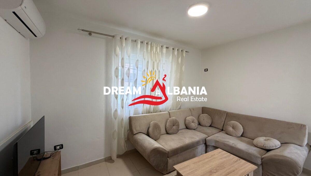 Jepet me qera apartament 1+1 me verande tek rruga Fortuzi (ID 42111570) (4)