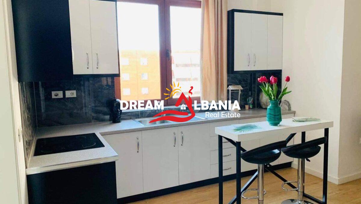 Jepet me qera apartament 1+1 ne rrugen e Kavajes prane Kompleksit Deliorgji (ID 42111576) (1)