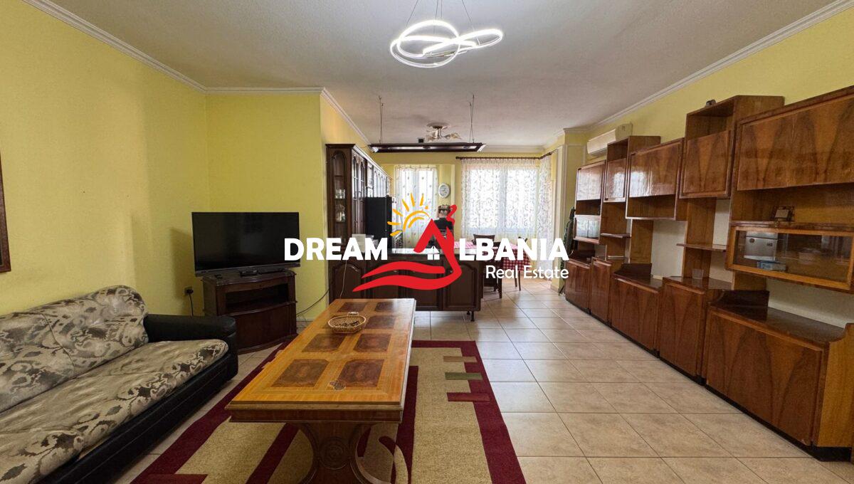 Shitet apartament 2+1+2 tek Pazari i Ri prane Zyrave te Punes (ID 41212229) (15)