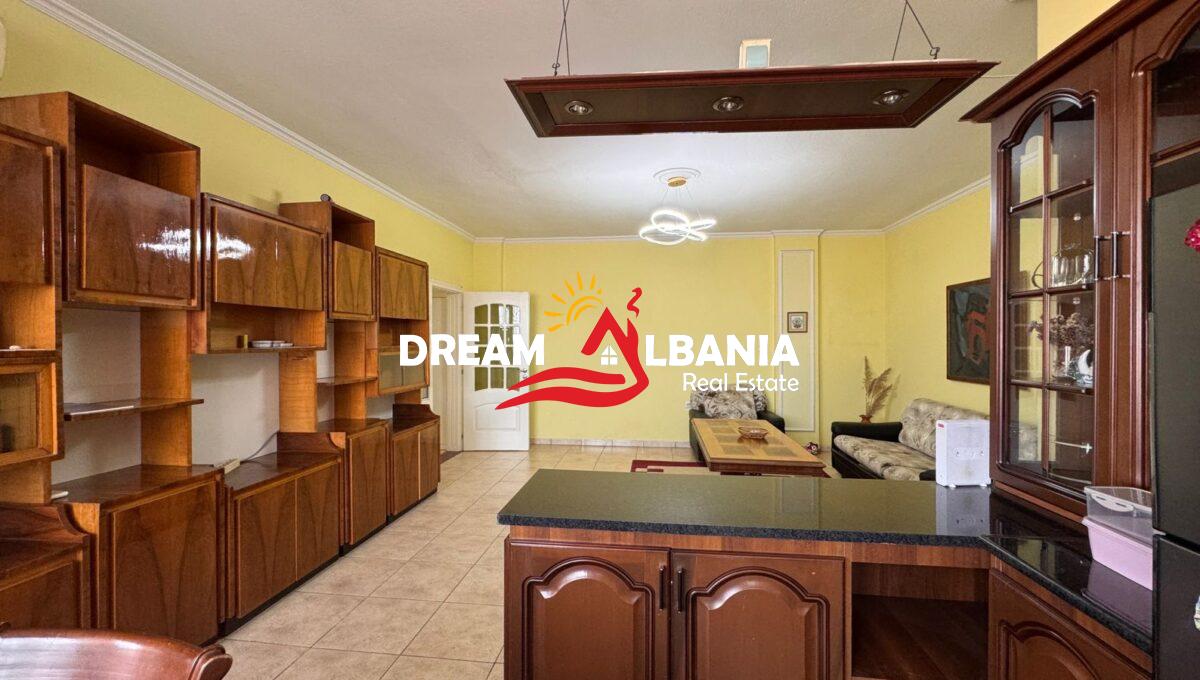 Shitet apartament 2+1+2 tek Pazari i Ri prane Zyrave te Punes (ID 41212229) (3)