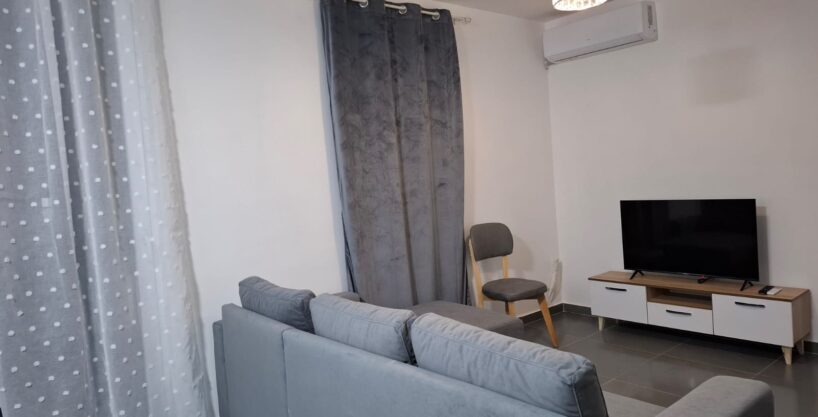 Apartament 3+1 me qera ne Fund te Rruges 5 Maji prane Pallateve te Rindertimit (ID 4231492)