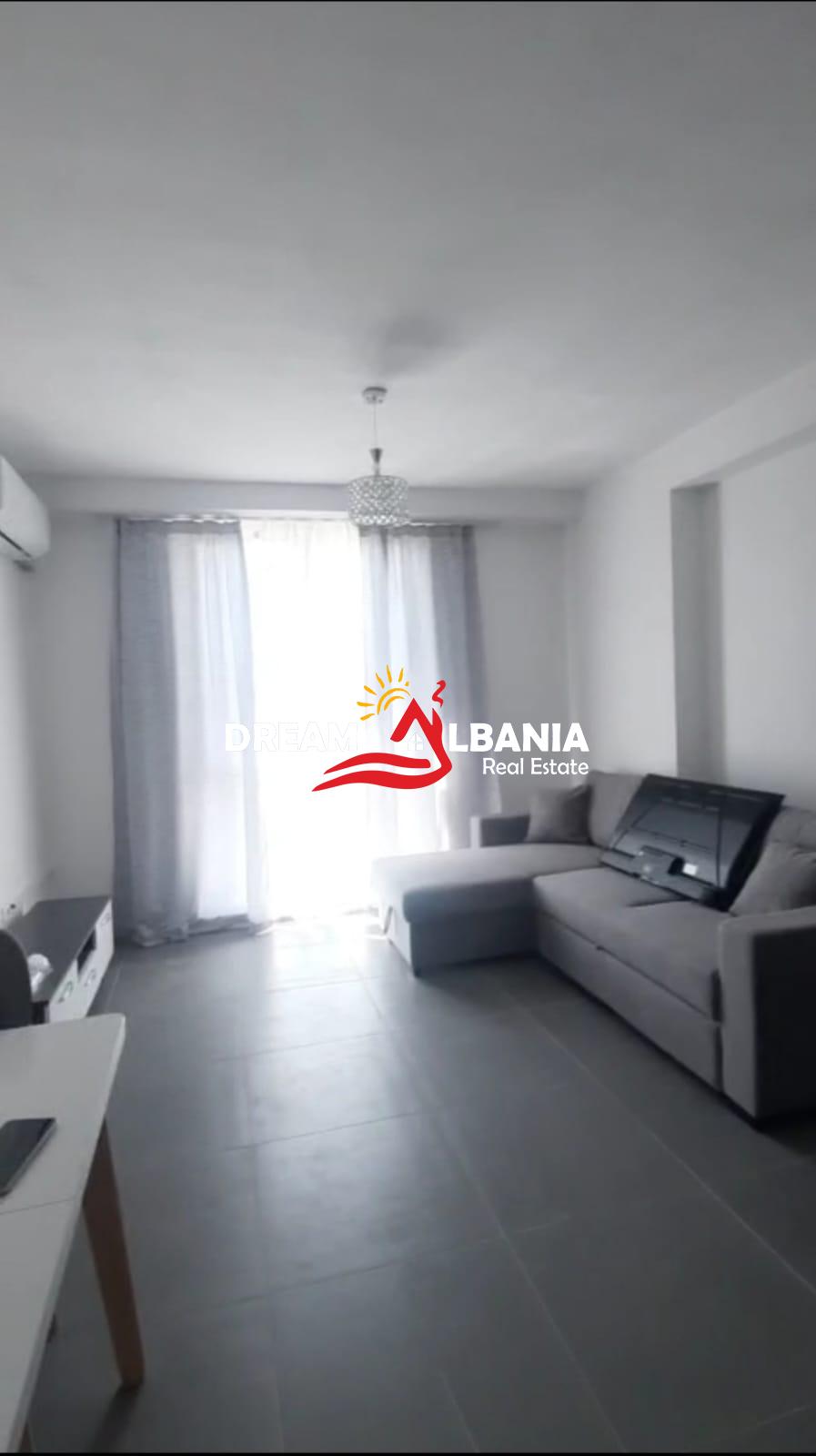 Apartament 3+1 me qera ne Fund te Rruges 5 Maji prane Pallateve te Rindertimit (ID 4231491)