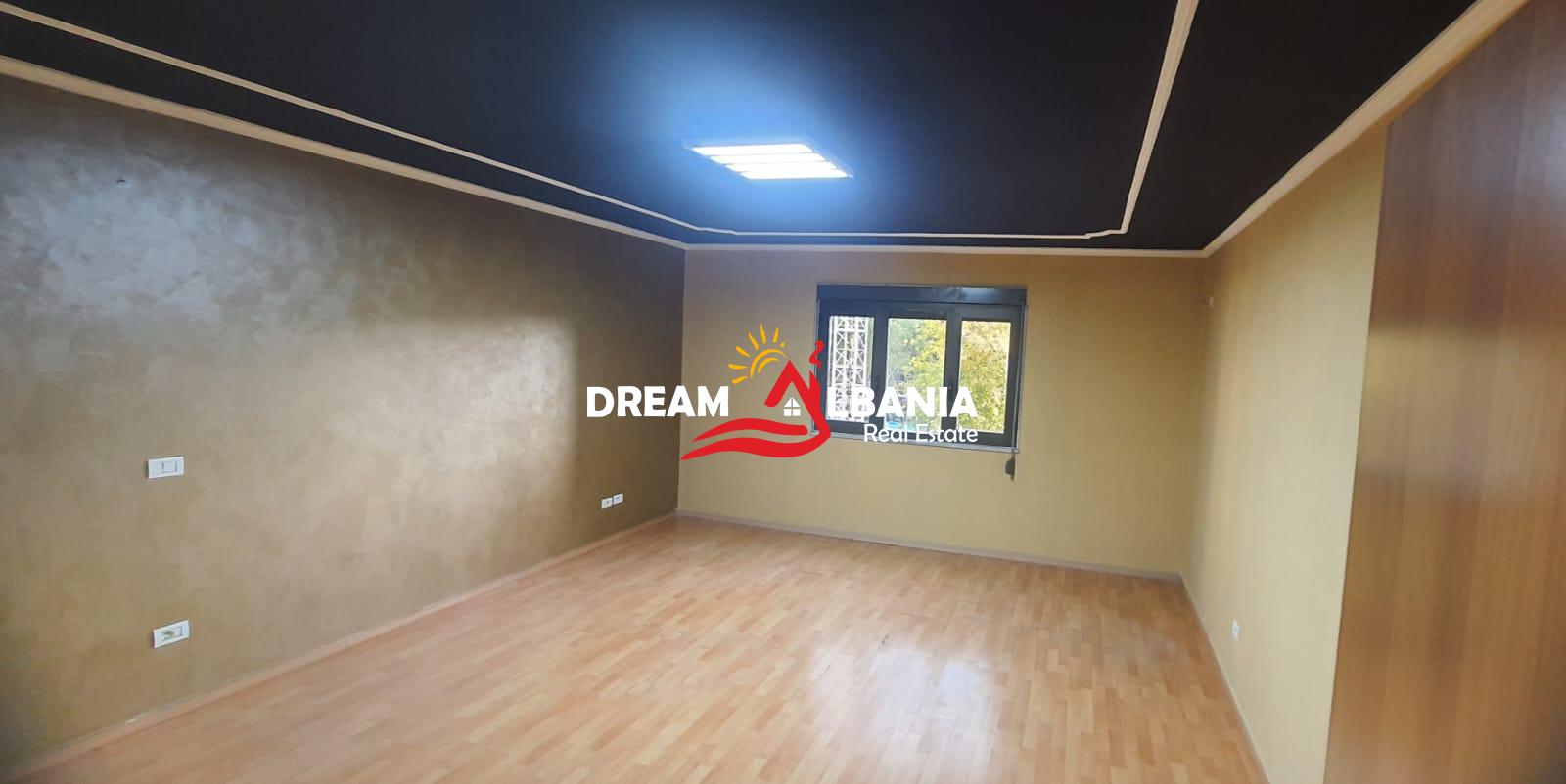 Kavaje Caddesi üzerinde, merkeze yakın konumda kiralık iş yeri (ID 42611534)