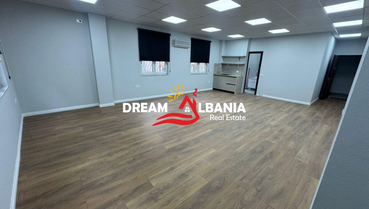 Ambient Biznesi me qera ne qender (1)