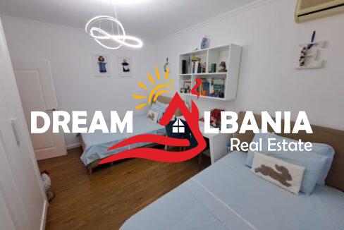 Apartament 2+1 ne shitje ne laprake (1)