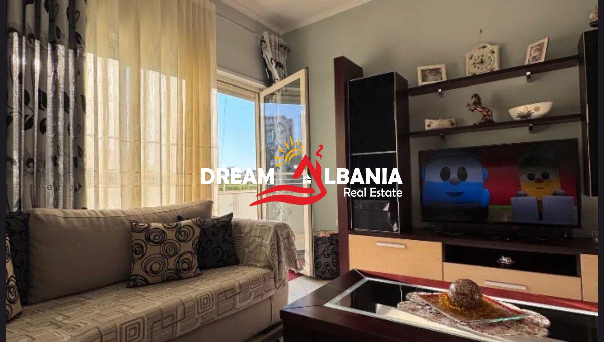 apartament 2+1 me qera kopshti zologjik (2)