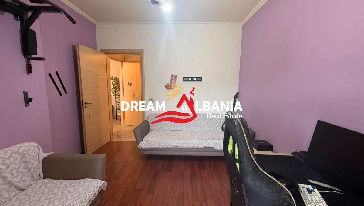 apartament ne shitje ne kinostudio (2)