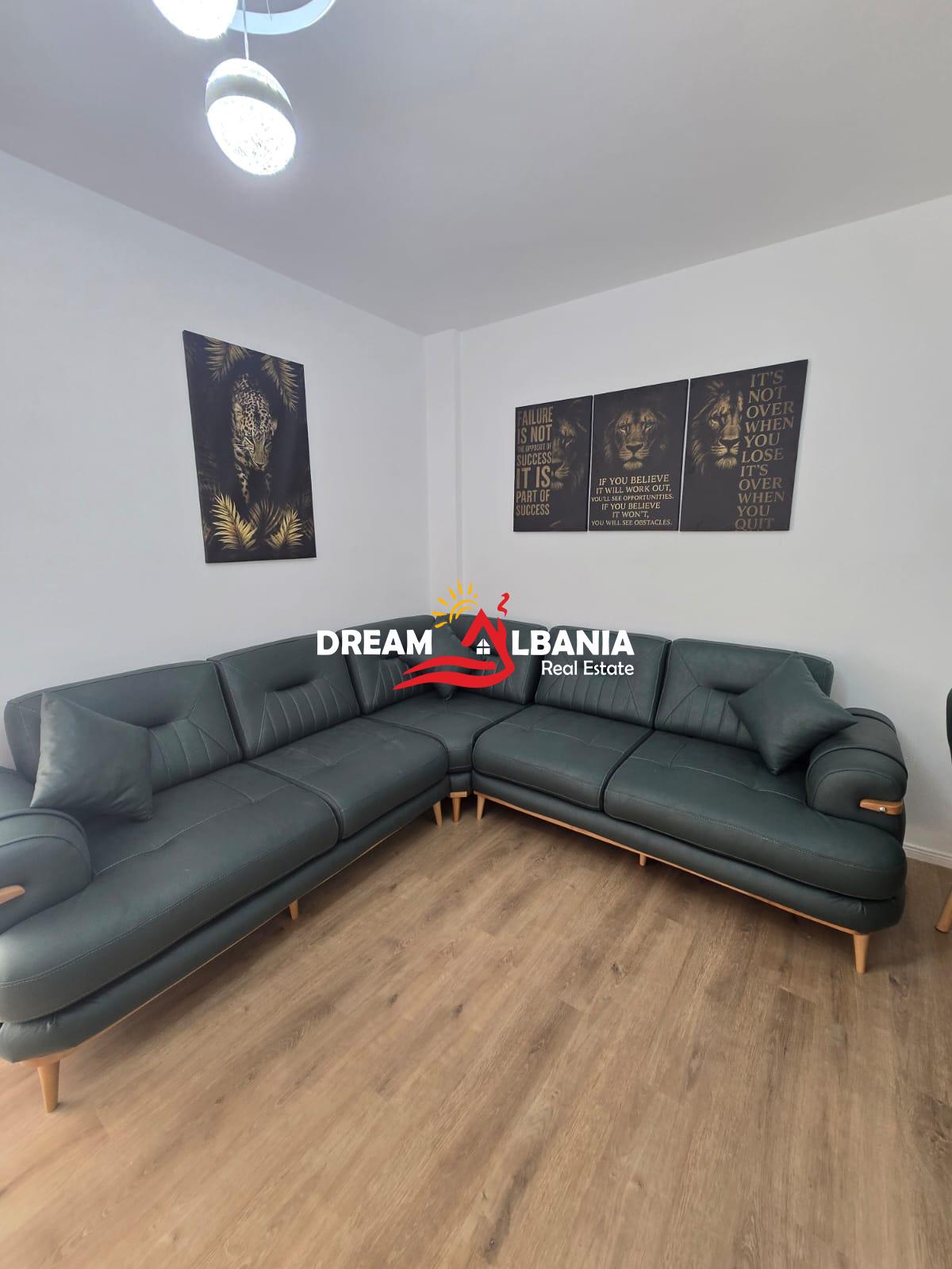 SHITET APARTAMENT 1+1 PRANE RESTORANT 2 LUANET, FRESK (ID 41111600)