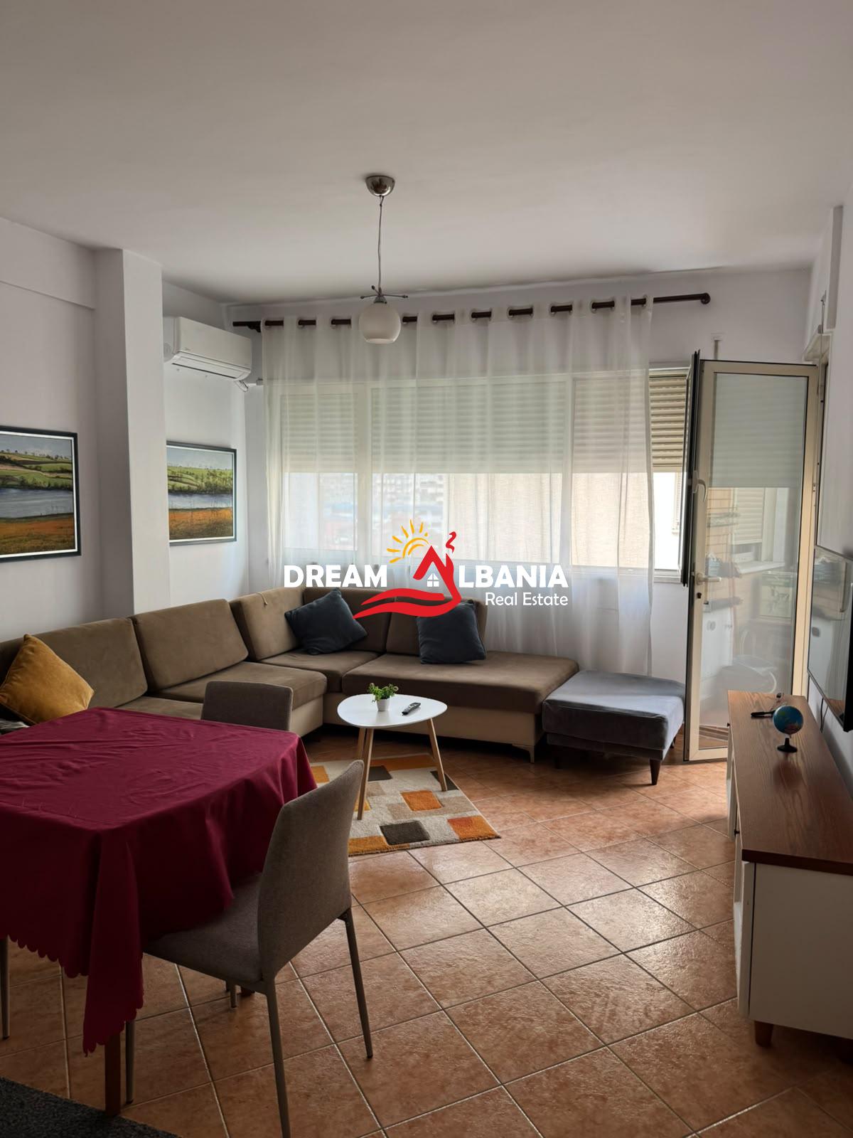 Jepet me Qira Apartament 1+1 te Kika 2, Komuna e Parisit ( 42111643 )